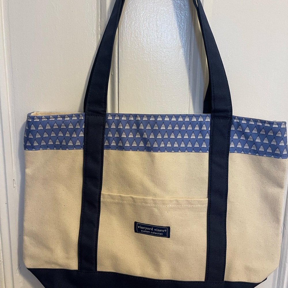 Vineyard Vines Tote Bag “The Capital “